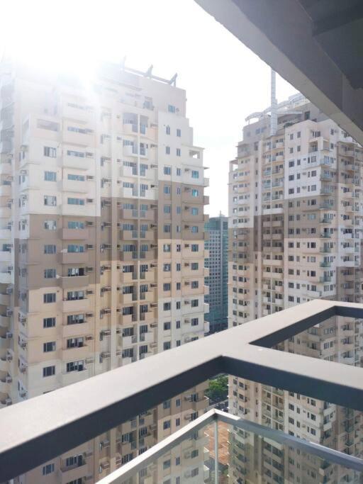 Cubao Manhattanheights U31N Tb, Studio Unit 마닐라 외부 사진
