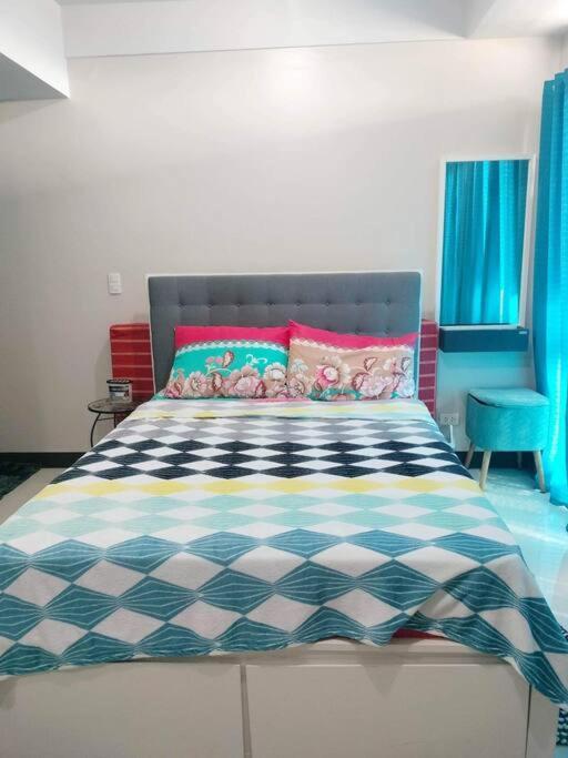 Cubao Manhattanheights U31N Tb, Studio Unit 마닐라 외부 사진